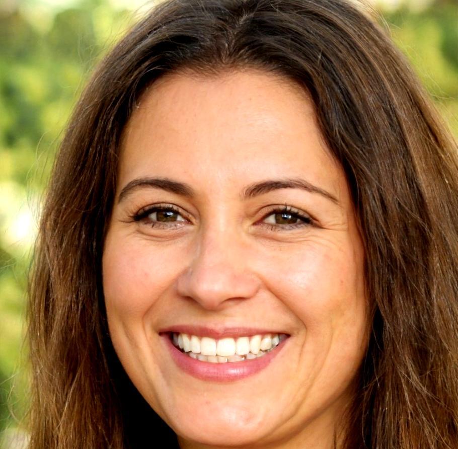 Олена Савчук, викладач персонального стилю